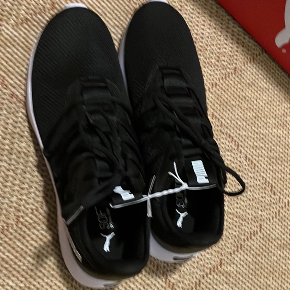 BNWT Men’s Star Vital Sneakers for a comfortable & stylish look. Black/white 12 - Picture 3 of 9